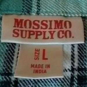 Mossimo Supply Co. Shirts & Tops - Button down shirt Mossimo Supply Co. Shirts & Tops - Button down shirt